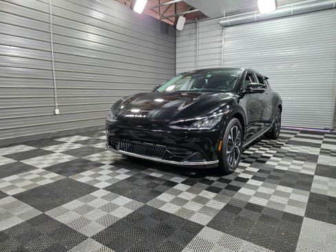 Used 2024 Kia EV6 Wind w/ Wind Technology Package image 44
