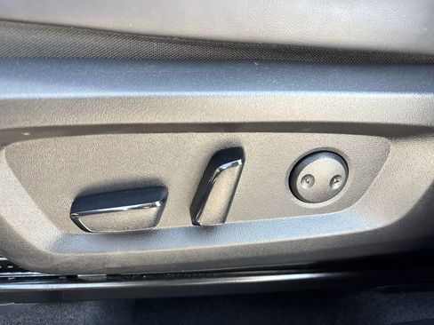 Used 2024 Mitsubishi Outlander SE image 20