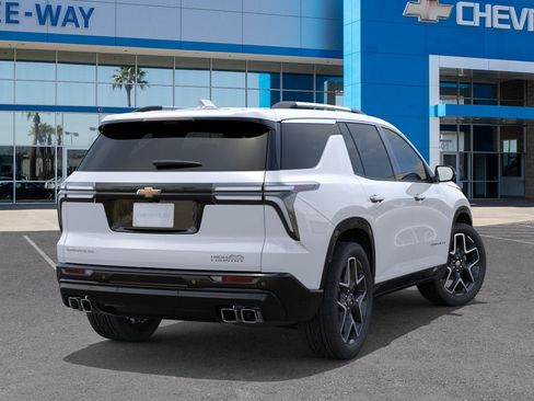 New 2026 Chevrolet Traverse High Country FWD image 4