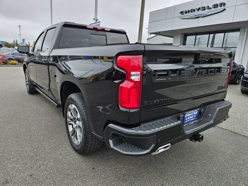 Used 2024 Chevrolet Silverado 1500 High Country w/ Technology Package AWD/4WD image 3