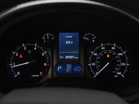 Used 2019 Lexus GX 460 image 25