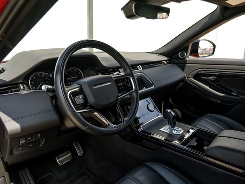 Used 2021 Land Rover Range Rover Evoque R-Dynamic S image 3