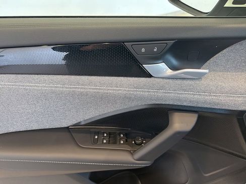 New 2025 Volkswagen Tiguan S image 17