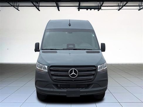 New 2025 Mercedes-Benz Sprinter 2500 image 2