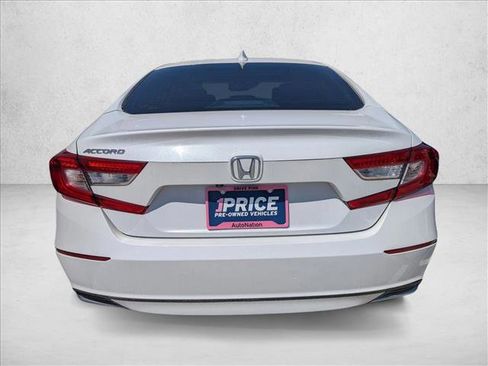 Used 2018 Honda Accord EX image 5