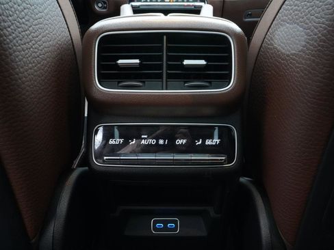 Used 2024 Mercedes-Benz GLE 350 4MATIC w/ AMG Line Exterior image 50