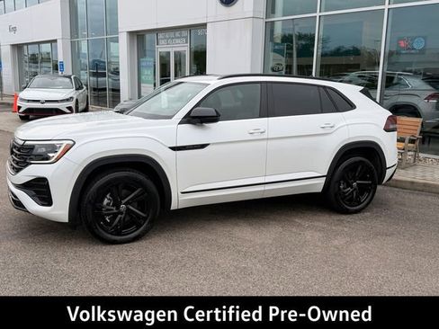 Certified 2025 Volkswagen Atlas Cross Sport SEL R-Line AWD/4WD image 2