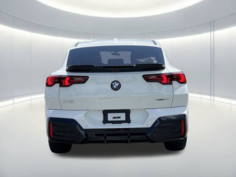 Used 2025 BMW X2 xDrive28i w/ Technology Package AWD/4WD image 4