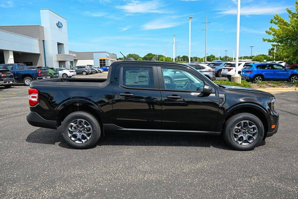 New 2026 Ford Maverick XLT w/ Equipment Group 301A AWD/4WD image 3