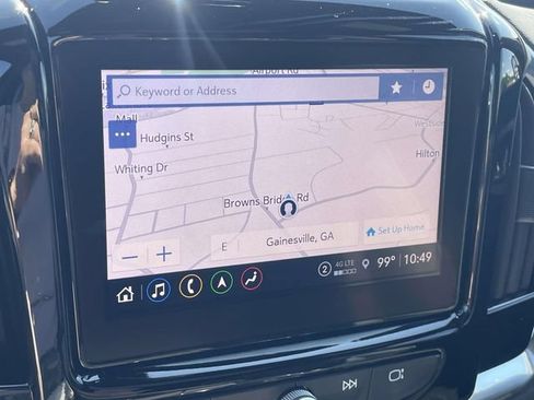 Used 2023 Chevrolet Traverse Premier FWD image 19