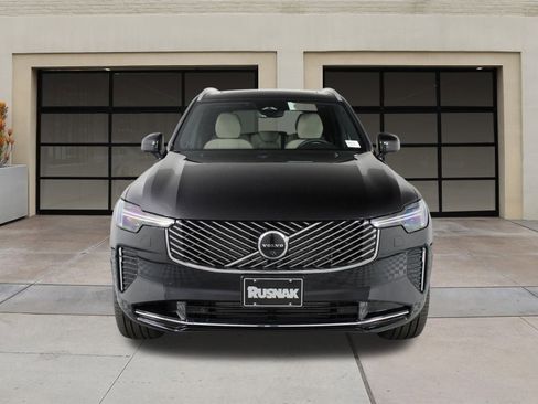 New 2026 Volvo XC90 T8 Plus AWD/4WD image 2