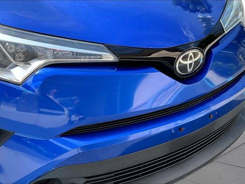 Used 2018 Toyota C-HR XLE FWD image 29