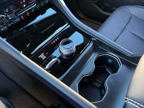 New 2025 Jeep Grand Cherokee L Limited image 24