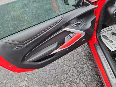 Used 2021 Chevrolet Camaro SS image 17