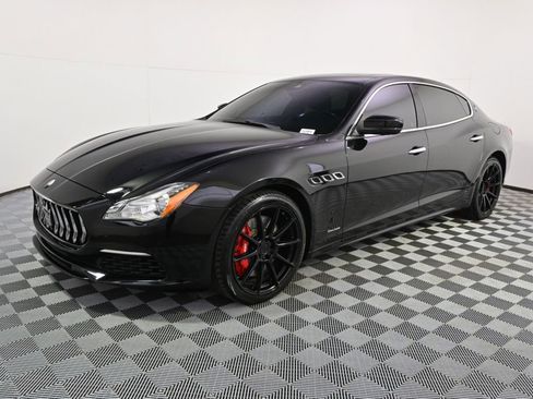 Used 2017 Maserati Quattroporte GTS GranLusso image 2