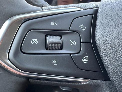 New 2025 Chevrolet Trax LT w/ Driver Confidence Package image 10