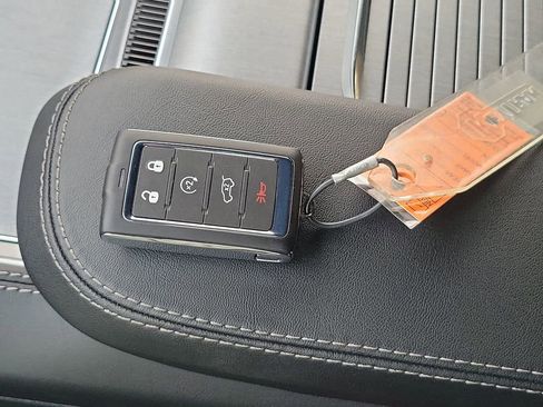 New 2025 Jeep Wagoneer 2WD w/ Convenience Group I image 39