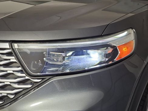 Used 2020 Ford Explorer Platinum w/ Premium Technology Package AWD/4WD image 31