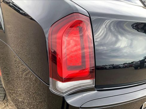 Used 2023 Chrysler 300 S w/ Comfort Group RWD image 32