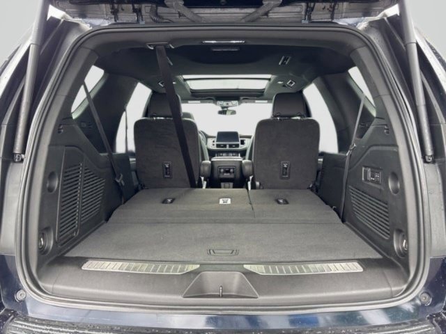Used 2023 Chevrolet Tahoe Premier AWD/4WD image 48
