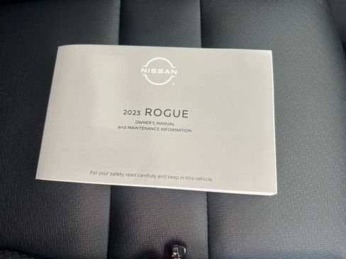 Certified 2023 Nissan Rogue SV w/ SV Premium Package AWD/4WD image 27