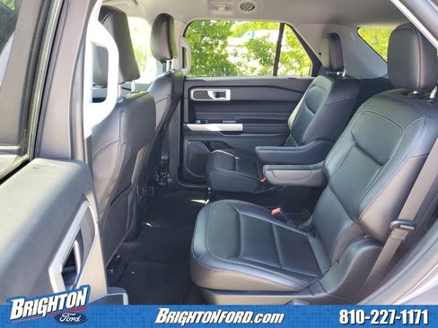Used 2023 Ford Explorer XLT w/ Equipment Group 202A AWD/4WD image 12