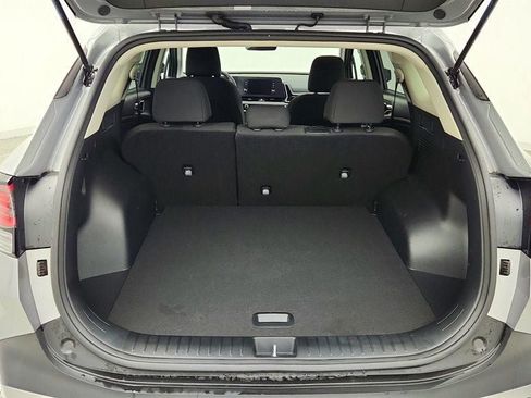 Used 2025 Kia Sportage LX FWD image 20