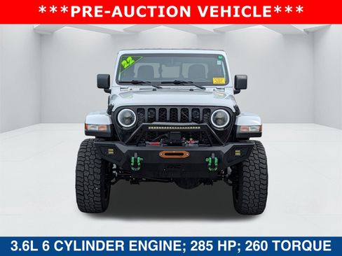 Used 2022 Jeep Gladiator Sport AWD/4WD image 9