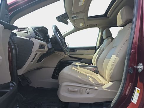Used 2018 Honda Odyssey EX-L image 12
