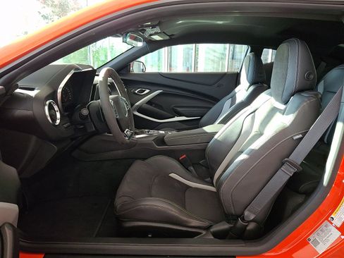 Used 2021 Chevrolet Camaro SS RWD image 13