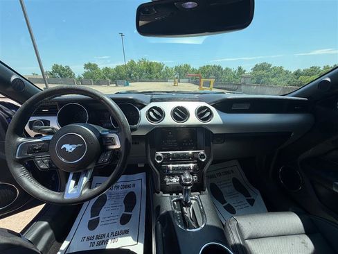 Used 2015 Ford Mustang Premium RWD image 37
