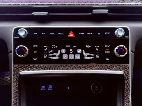 Used 2025 Genesis GV80 3.5T e-SC image 14