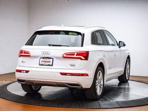 Used 2018 Audi Q5 2.0T Premium Plus w/ Premium Plus Package AWD/4WD image 10