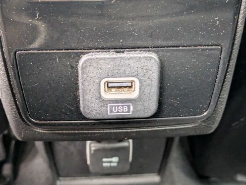 Used 2024 Jeep Compass Latitude AWD/4WD image 14