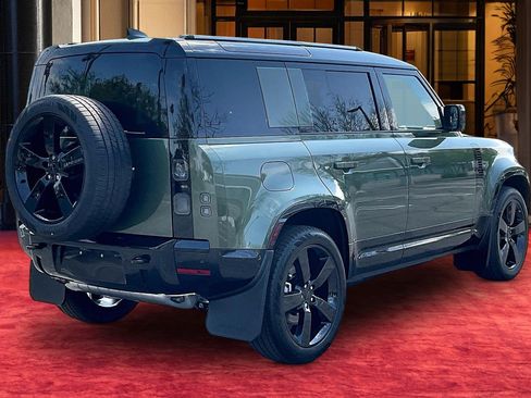 New 2026 Land Rover Defender 110 X-Dynamic SE AWD/4WD image 5