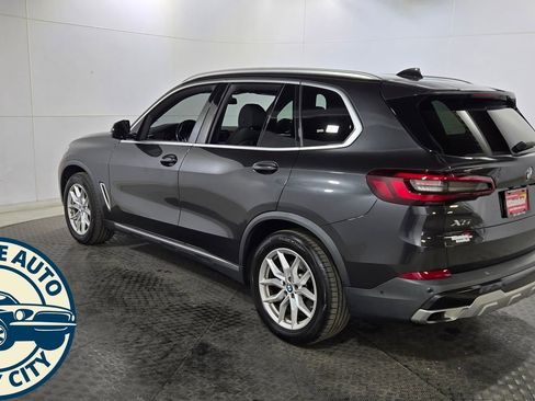 Used 2021 BMW X5 xDrive40i w/ Premium Package AWD/4WD image 5