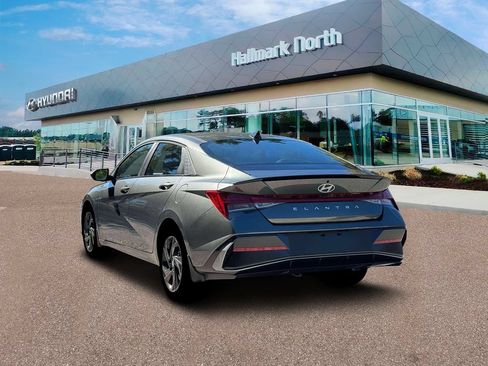 New 2026 Hyundai Elantra SEL Sport Premium FWD image 5