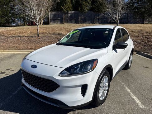 Used 2022 Ford Escape SE w/ Convenience Package image 3