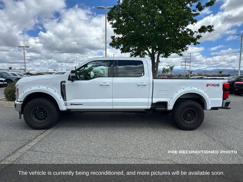 Used 2023 Ford F350 Lariat w/ Lariat Ultimate Package AWD/4WD image 3