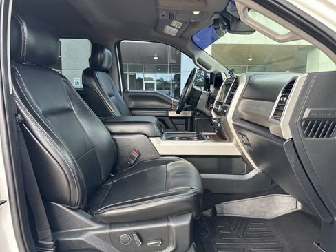 Used 2019 Ford F250 Lariat w/ Lariat Ultimate Package image 44