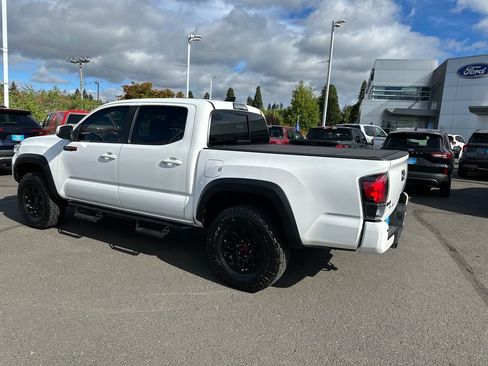 Used 2019 Toyota Tacoma TRD Pro AWD/4WD image 4