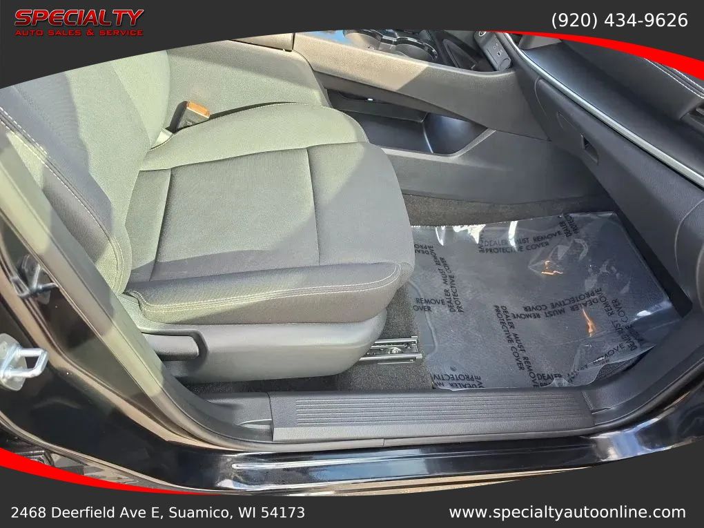 Used 2023 Nissan Rogue S AWD/4WD image 32