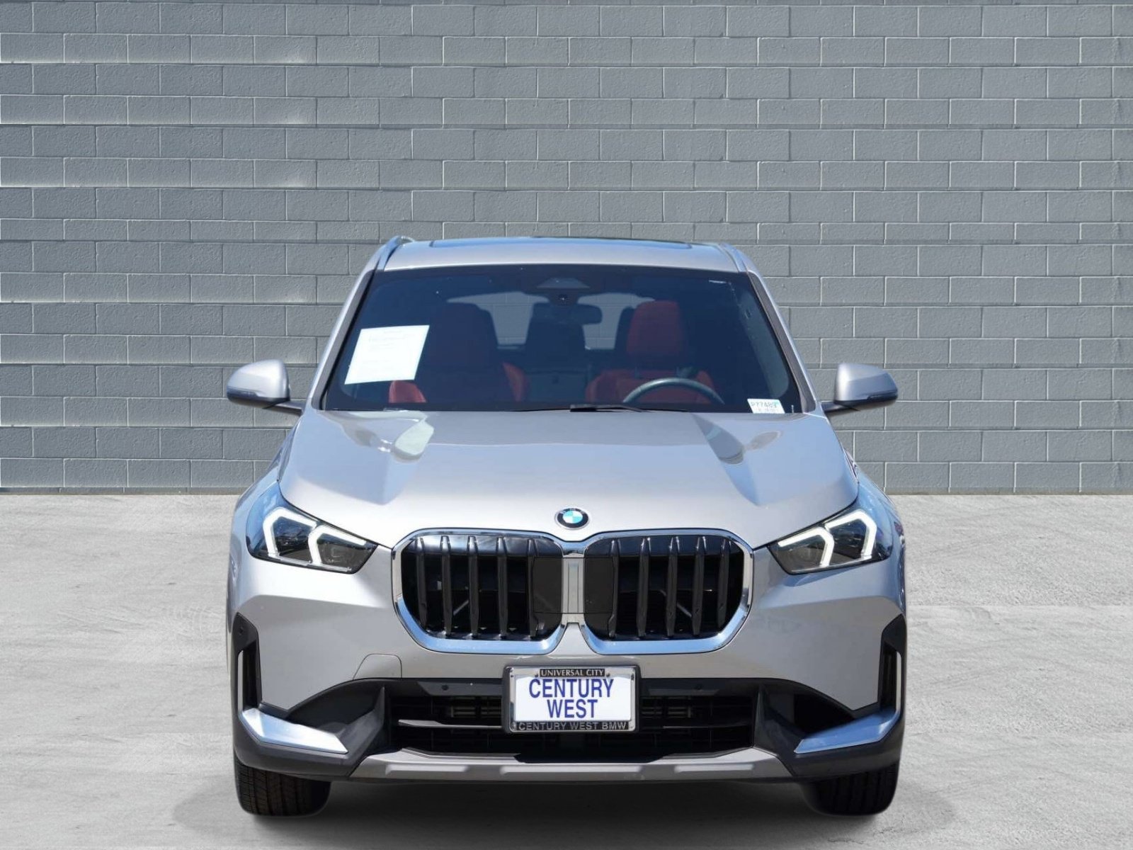 Used 2023 BMW X1 xDrive28i w/ Convenience Package AWD/4WD image 2