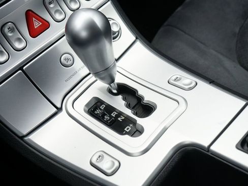 Used 2005 Chrysler Crossfire SRT-6 image 14