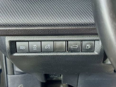 Used 2025 Toyota Camry Hybrid FWD image 21