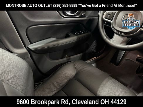 Used 2025 Volvo V60 B5 Cross Country Plus image 37