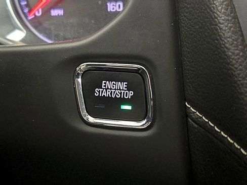 Used 2023 GMC Acadia SLT FWD image 25