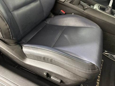Used 2015 Chevrolet Camaro SS RWD image 21