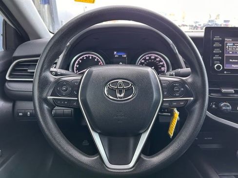 Used 2022 Toyota Camry LE image 18