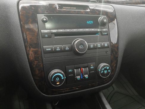 Used 2013 Chevrolet Impala LT w/ LT Sunroof Package image 19